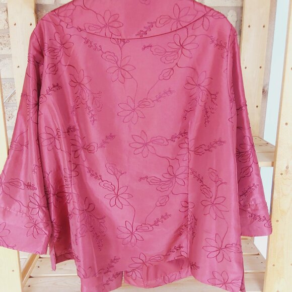 Blazer - Picture 2 of 3